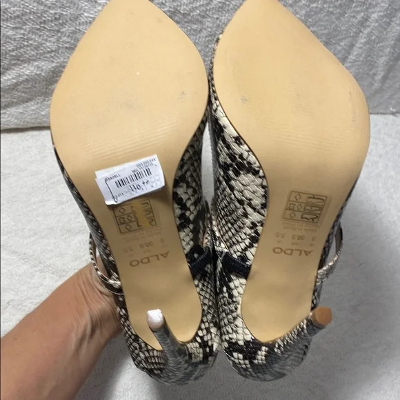 Aldo Snakeskin Patterned Black and Cream Heels with Stiletto Design Chic City - Picture 8 of 12